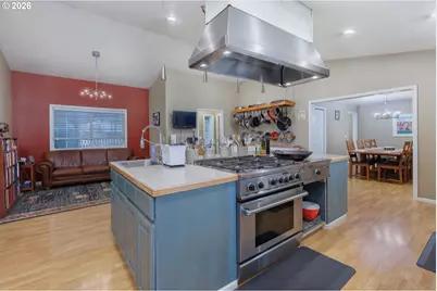 216 NE 56th St, Newport, OR 97365 - Photo 5