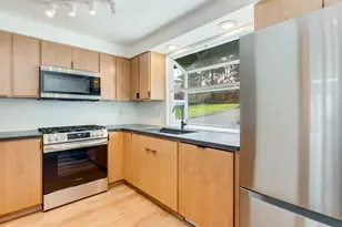 11990 SW Corby Dr, Portland, OR 97225 - Photo 13