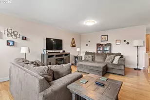 2645 Chuckanut St, Eugene, OR 97408 - Photo 7