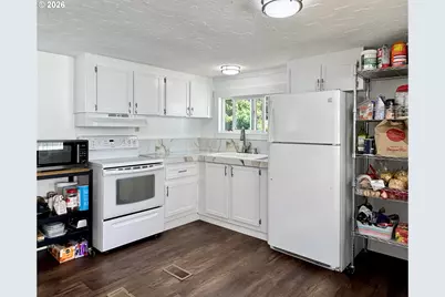 5170 Grand Ave #31, Florence, OR 97439 - Photo 3