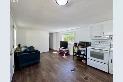 5170 Grand Ave #31, Florence, OR 97439 - Photo 5