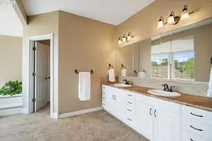 37310 Fawn Dr, Lebanon, OR 97355 - Photo 17
