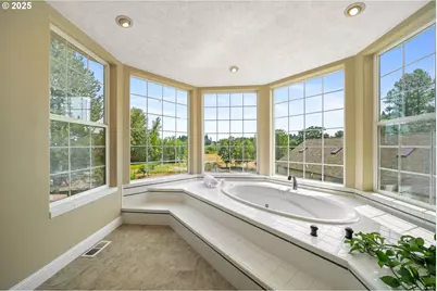 37310 Fawn Dr, Lebanon, OR 97355 - Photo 17