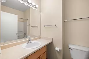 621 SW Dillan Dr, Beaverton, OR 97006 - Photo 17