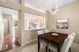 621 SW Dillan Dr, Beaverton, OR 97006 - Photo 5