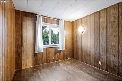 708 51st St, Springfield, OR 97478 - Photo 17