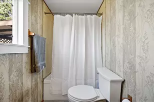 708 51st St, Springfield, OR 97478 - Photo 27