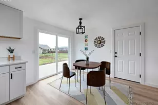 925 N Pershing St, Mount Angel, OR 97362 - Photo 7