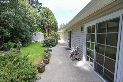 1077 Pirates Ct, Coos Bay, OR 97420 - Photo 11
