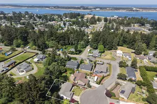 1077 Pirates Ct, Coos Bay, OR 97420 - Photo 43