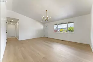 211 NW 103rd St, Vancouver, WA 98685 - Photo 3