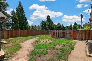 1549 NE 9th St, McMinnville, OR 97128 - Photo 15