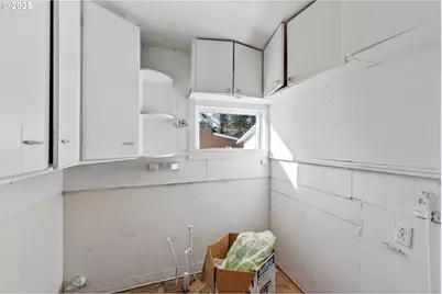 64368 Welch Rd, Coos Bay, OR 97420 - Photo 15