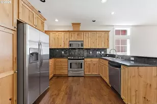 9310 SW Coral St, Portland, OR 97223 - Photo 9