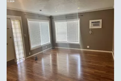 418 NW 9th St, Pendleton, OR 97801 - Photo 3