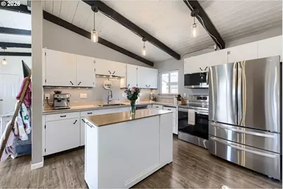310 NE 4th Ave, Canby, OR 97013 - Photo 9