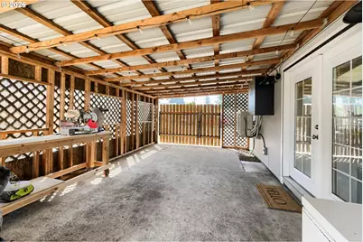 310 NE 4th Ave, Canby, OR 97013 - Photo 23
