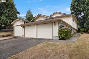 5676 SE Hillwood Cir, Milwaukie, OR 97267 - Photo 1