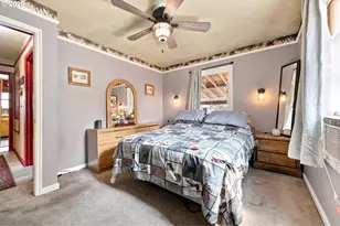 1102 NE 106th Ave, Portland, OR 97220 - Photo 15