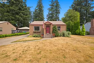 1102 NE 106th Ave, Portland, OR 97220 - Photo 3