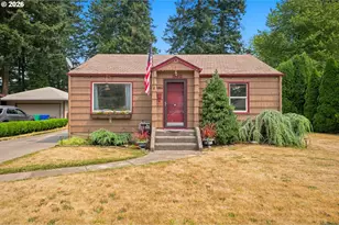 1102 NE 106th Ave, Portland, OR 97220 - Photo 3