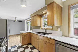 3210 SE Sherrett St, Milwaukie, OR 97222 - Photo 11