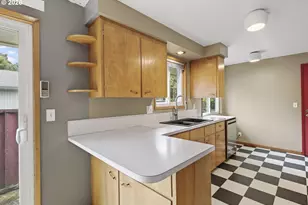 3210 SE Sherrett St, Milwaukie, OR 97222 - Photo 9