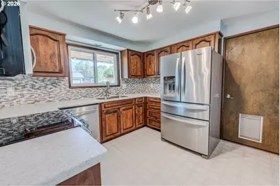 20775 SW Vienna Dr, Beaverton, OR 97078 - Photo 9