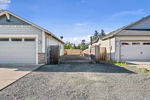 1415 Cottonwood Pl, Cottage Grove, OR 97424 - Photo 3