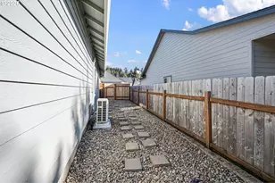 1415 Cottonwood Pl, Cottage Grove, OR 97424 - Photo 35