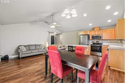 4966 Evie Jean St, Salem, OR 97305 - Photo 7