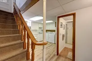 7067 N University Ave, Portland, OR 97203 - Photo 29