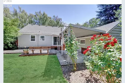 7067 N University Ave, Portland, OR 97203 - Photo 3