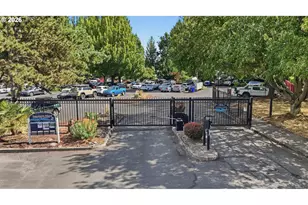 534 Tomahawk Dr, Portland, OR 97217 - Photo 43