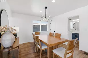 534 Tomahawk Dr, Portland, OR 97217 - Photo 27