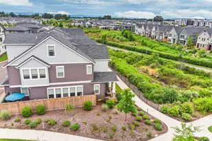 7579 SE Kilchis Ln, Hillsboro, OR 97123 - Photo 45