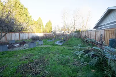 695 SE Century Blvd, Hillsboro, OR 97123 - Photo 5