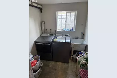 13511 SE Market St, Portland, OR 97233 - Photo 7