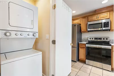 23127 NE Arata Rd, Wood Village, OR 97060 - Photo 9