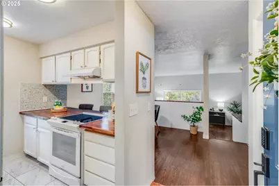 4610 Lower Dr, Lake Oswego, OR 97035 - Photo 5