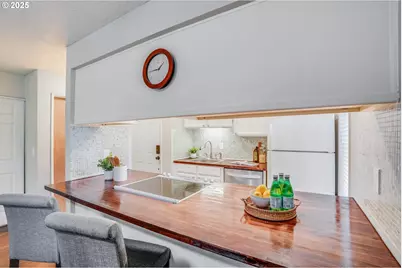 4610 Lower Dr, Lake Oswego, OR 97035 - Photo 11