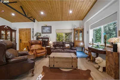 20736 Highway 42, Myrtle Point, OR 97458 - Photo 15