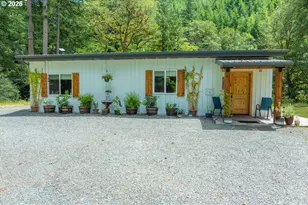 20736 Hwy 42, Myrtle Point, OR 97458 - Photo 5
