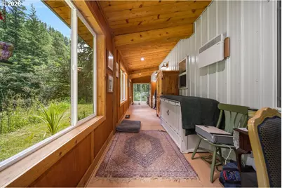 20736 Highway 42, Myrtle Point, OR 97458 - Photo 37