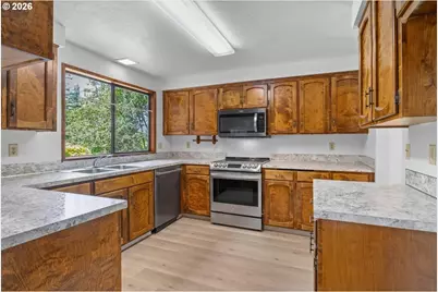2850 Cascade Dr, Lebanon, OR 97355 - Photo 15