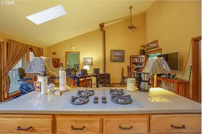 69881 E Alpine North Ct, Rhododendron, OR 97049 - Photo 13