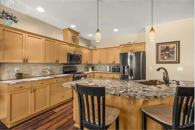 1418 SE 8th Ave, Canby, OR 97013 - Photo 9