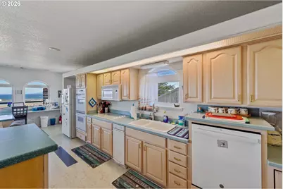 1257 7th St, Bandon, OR 97411 - Photo 21