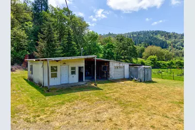 12589 Old Highway 99, Myrtle Creek, OR 97457 - Photo 35
