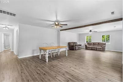12589 Old Highway 99, Myrtle Creek, OR 97457 - Photo 9